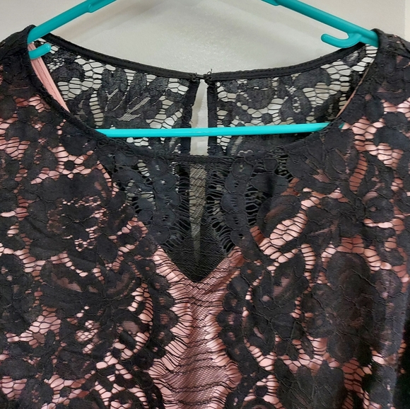 NWOT Danny and Nicole womens lace dress with lining - Picture 2 of 9